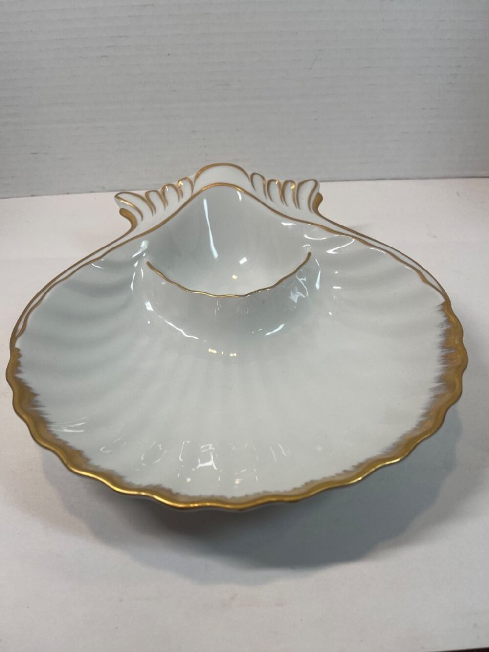 Vintage White Porcelain Shell-Shaped Shrimp Dish with Gold Trim Elegant Serving